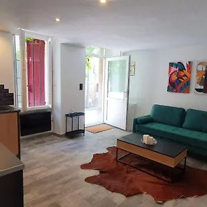 Appartement Studio En Plein Coeur De La, Mazan
